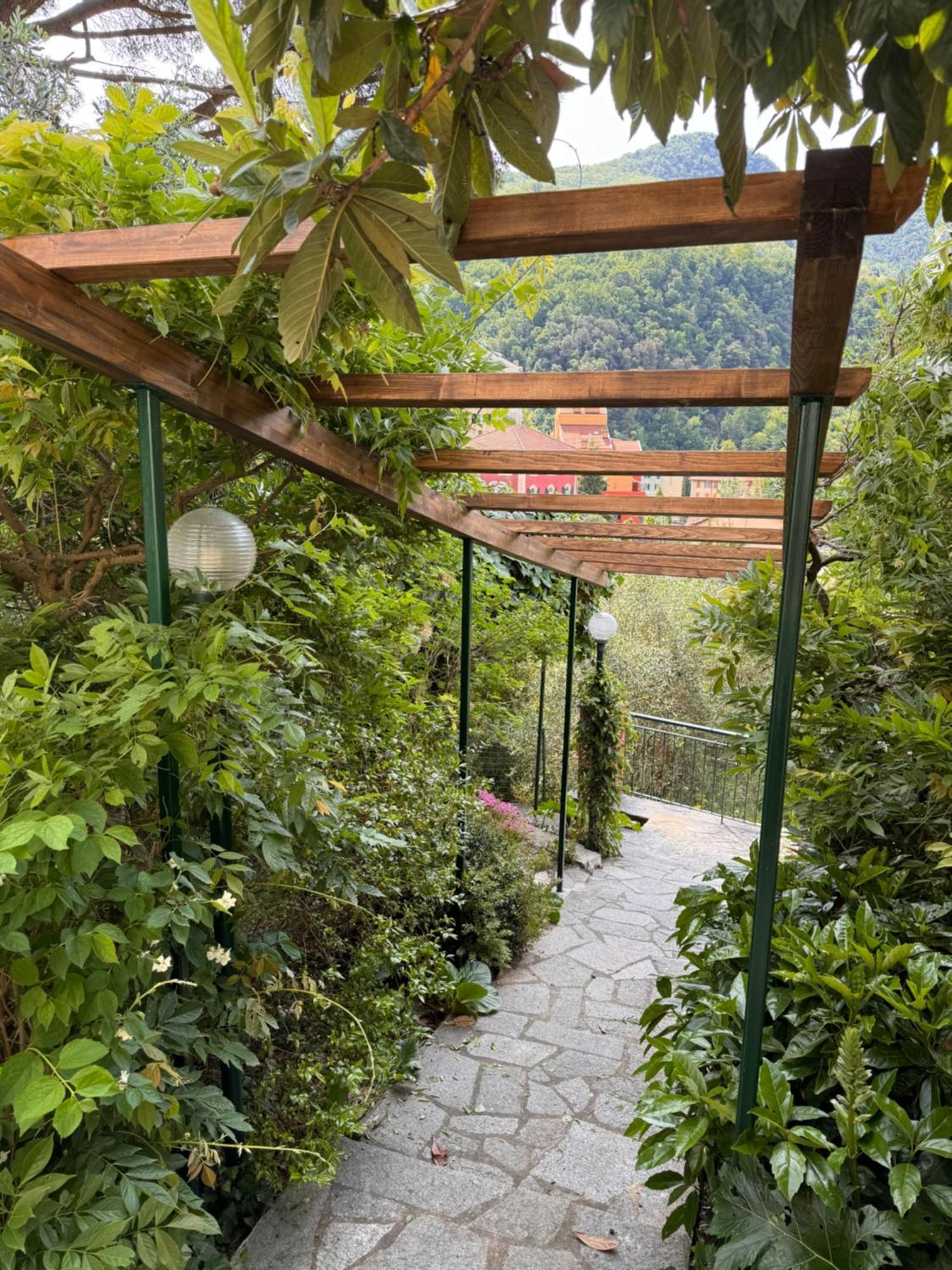 “Da Gio” In Un Antico Borgo Di Genova Apartment Exterior photo